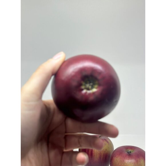 Vintage Artificial Apples | Realistic Fruit Display Prop Decor, Set of 10 Red - Picture 6 of 8
